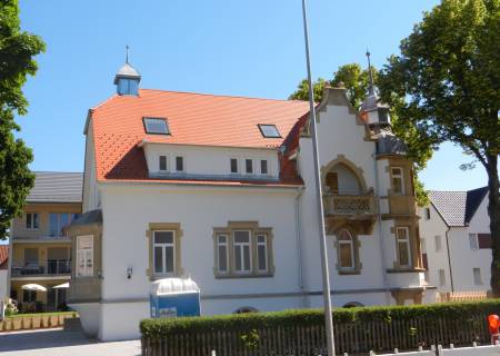 Südfassade nach der Sanierung Südfassade nach der Sanierung